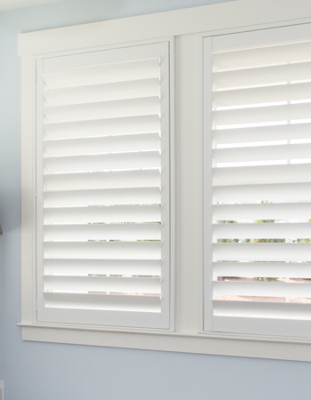Polywood shutters with hidden tilt rods in Austin